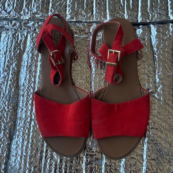 Kenneth Cole Reaction Red Sandals - Picture 1 of 8